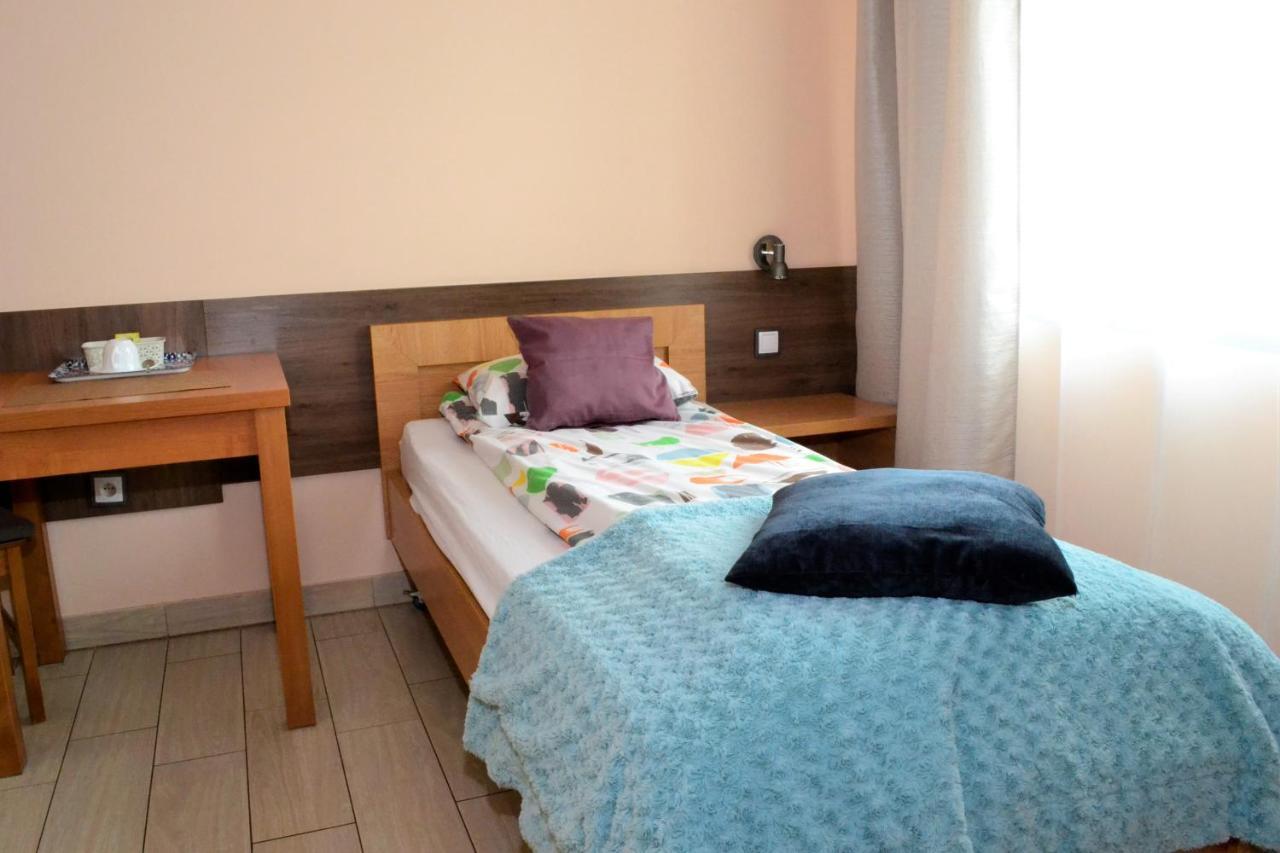 Comfort-24 Plus Słupca Dış mekan fotoğraf